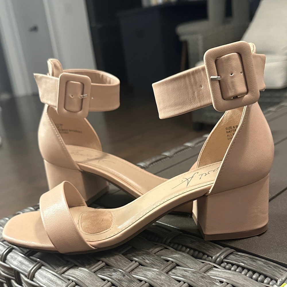 Elegant Nude Block Heel Sandals